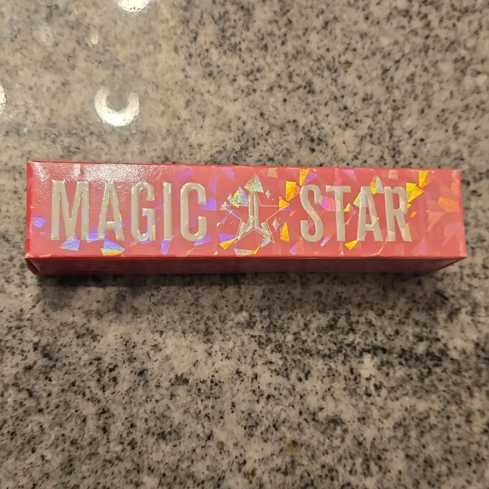 Jeffree Star Cosmetics Magic Star Concealer YELLOW